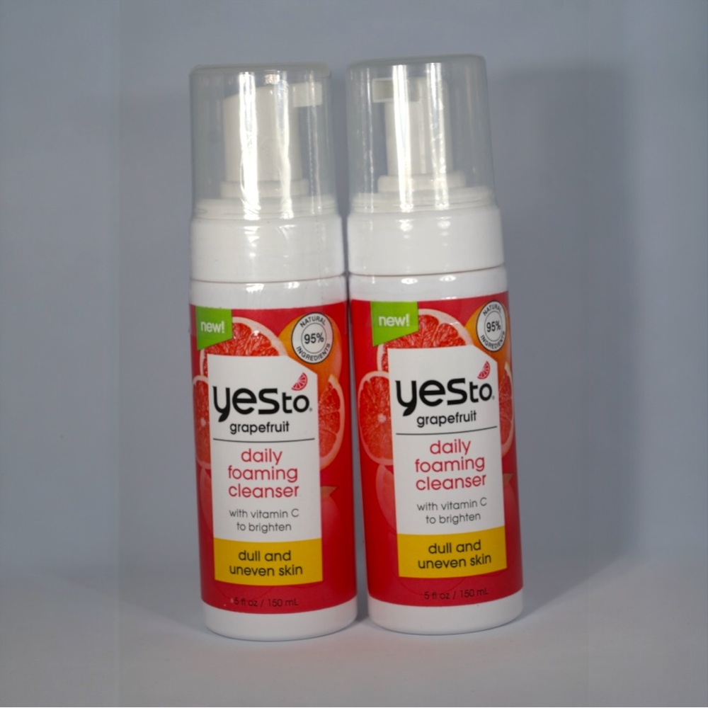 grapefruit daily foaming cleanser with vitamin C to brighten dull and uneven ski